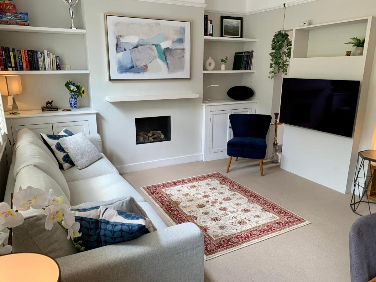 Lovely Newly Refurbished Apartment In Battersea Londra Dış mekan fotoğraf
